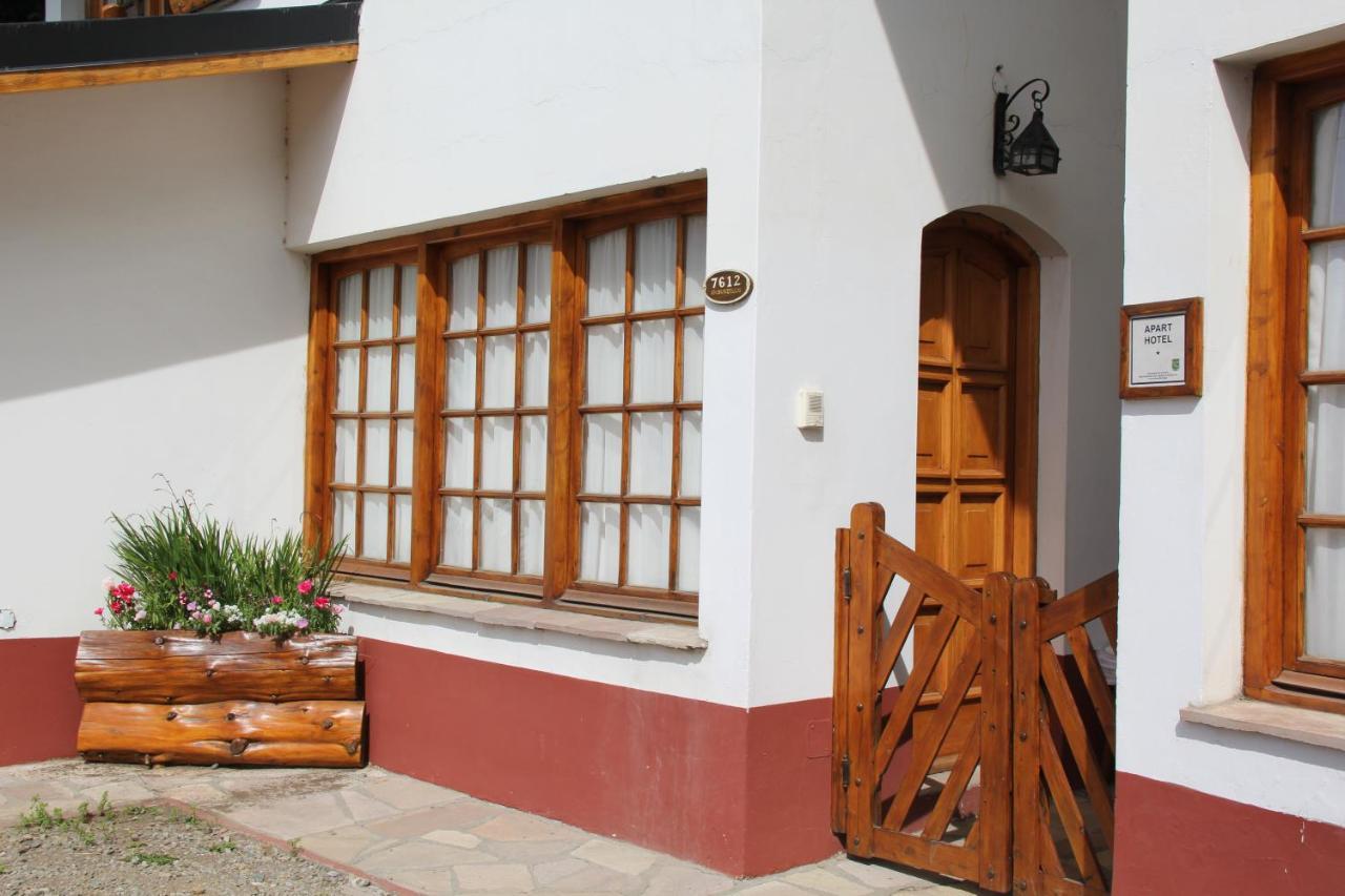 La Ponderosa Apart Hotel San Carlos de Bariloche Eksteriør bilde